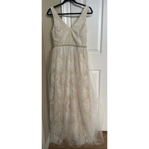 NWT‎ Lulus Sweet Love Ivory Lace Beaded Maxi Dress Medium - Picture 4 of 10